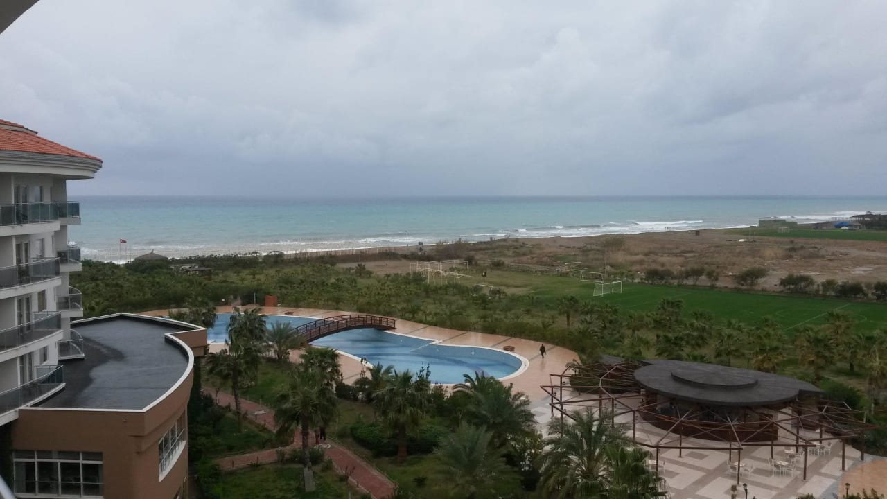 Blick vom Balkon, wenn man sich gedreht hat Seaden Sea World Resort & Spa