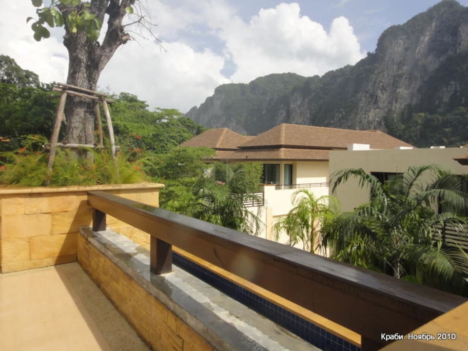 На территории Avani Ao Nang Cliff Krabi Resort