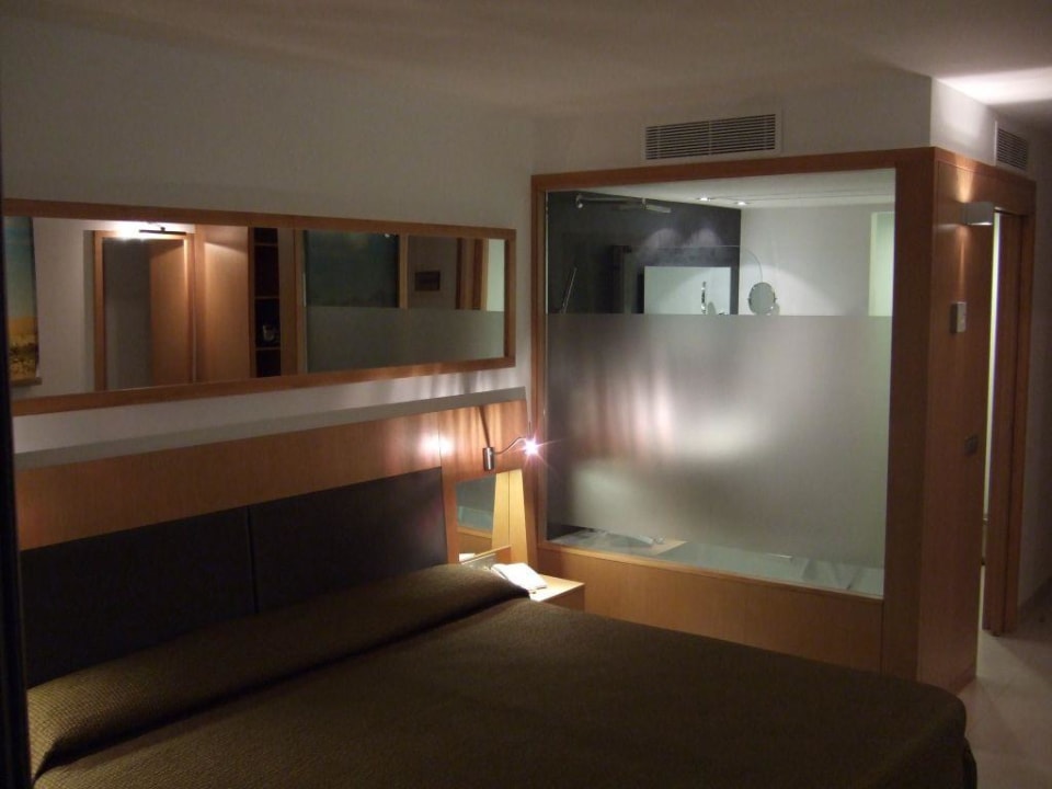 Zimmer mit Blick auf Dusche/Bad R2 Bahía Playa Design Hotel & Spa - Adults Only