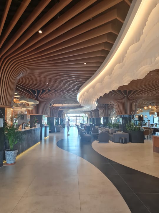 Lobby Jacaranda Luxury Resort