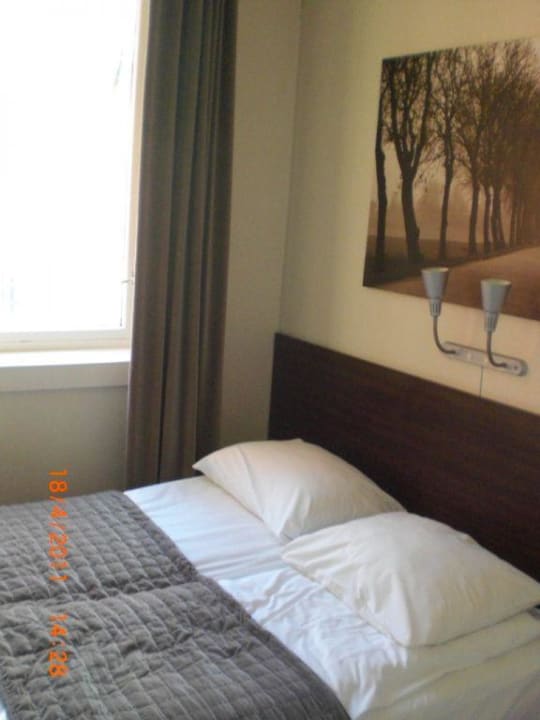 Einfache aber gute Zimmer Hotel Bergen Travel