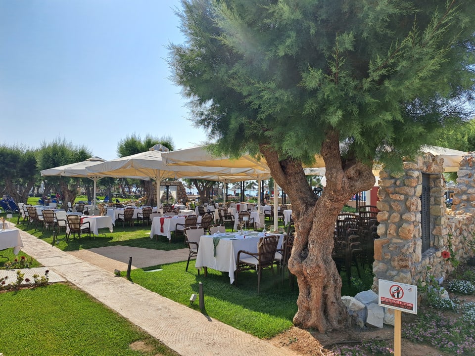 Gastro Anissa Beach & Village