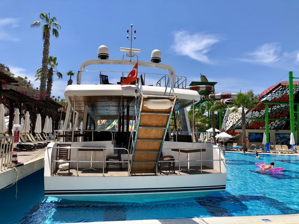 Pool Crystal Sunset Pearl Collection