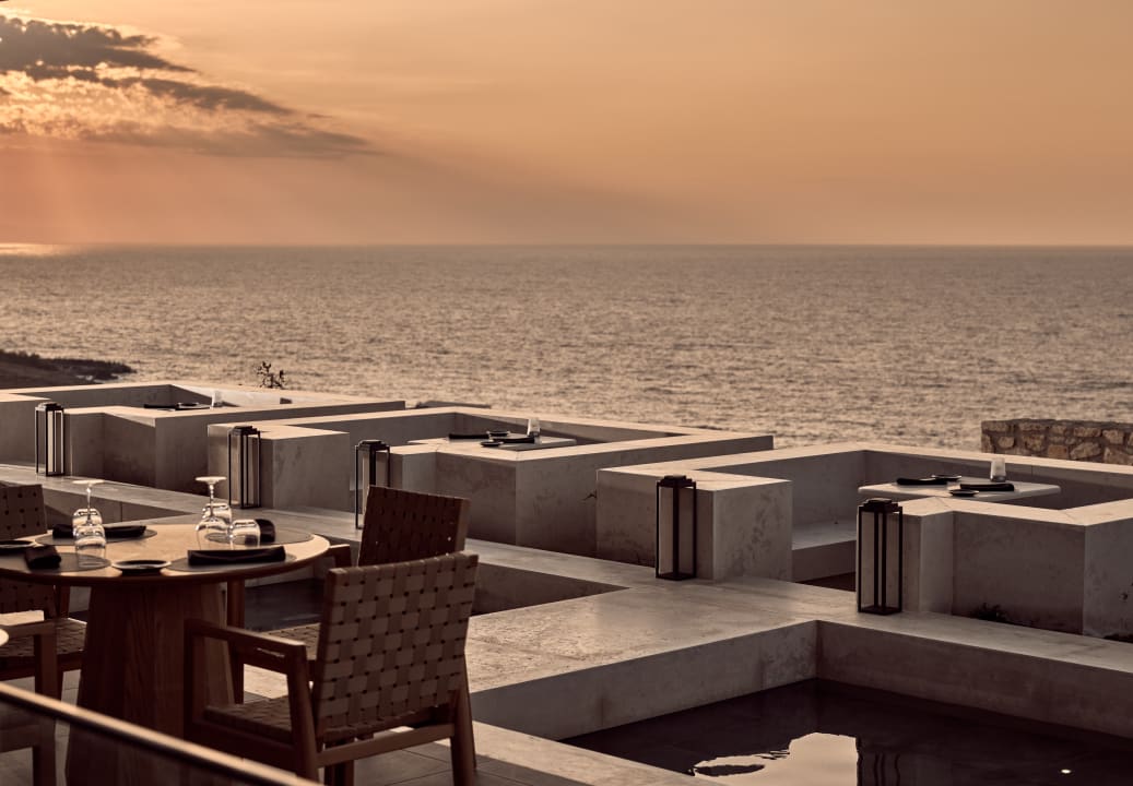 Gastro The Royal Senses Resort, Curio Collection by Hilton
