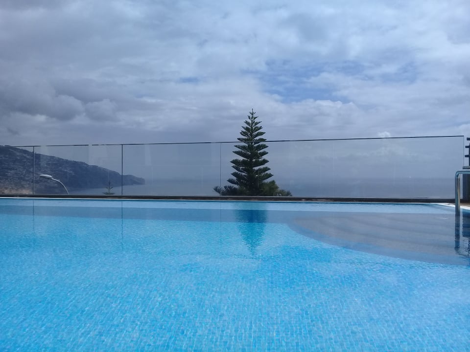 Pool Hotel Madeira Panoramico