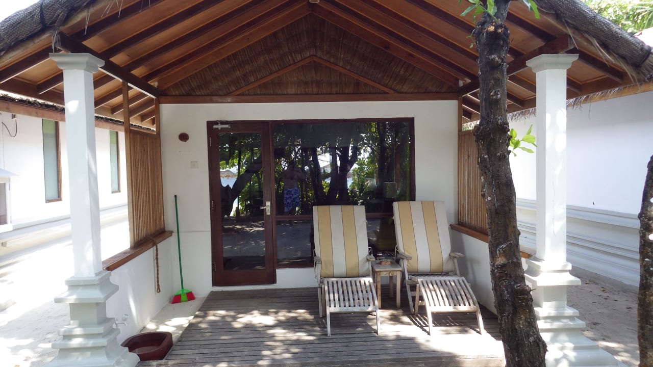 The little "Veranda" in Front of each House NH Collection Maldives Reethi Resort