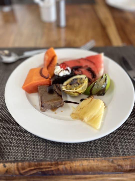 Gastro Sultan Sands Island Resort & Spa