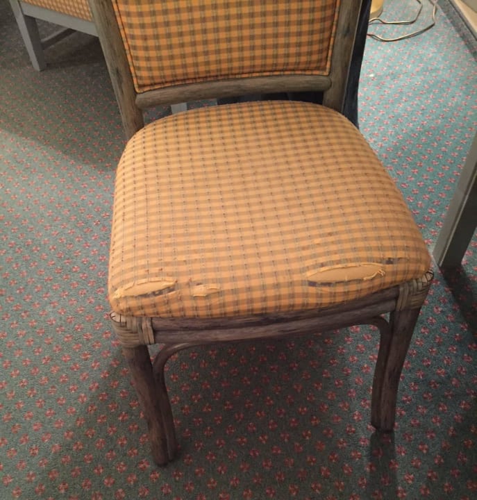 Verschlissener Stuhl Weinbek