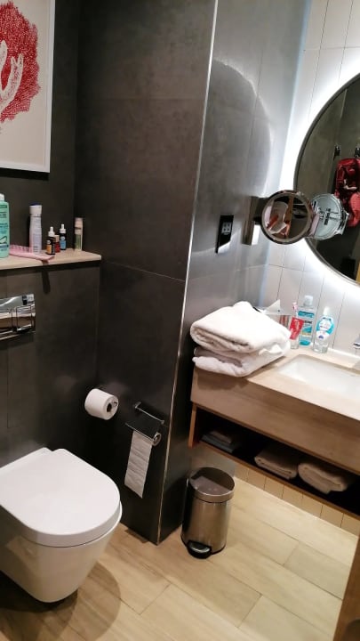 Zimmer Hampton by Hilton Marjan Island