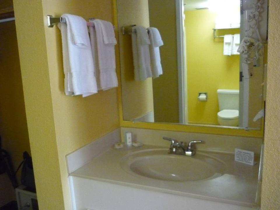 Badezimmer Comfort Inn South Forest Beach