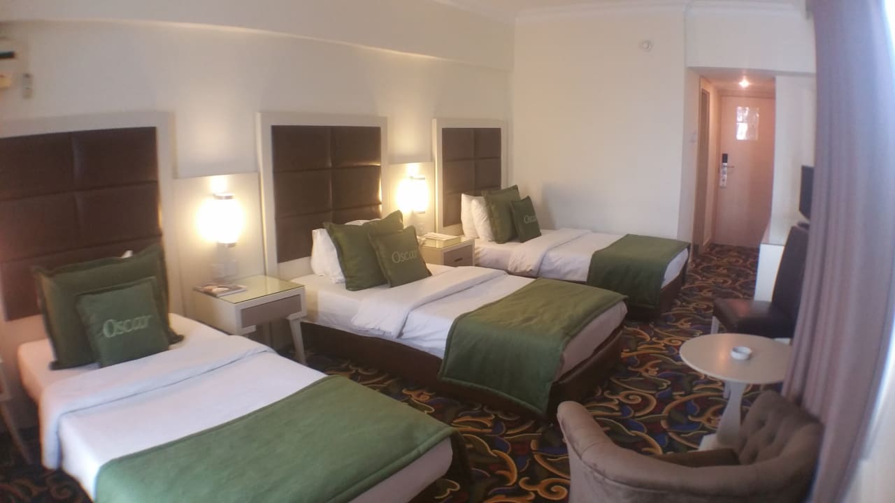 Zimmer Oscar Resort Hotel