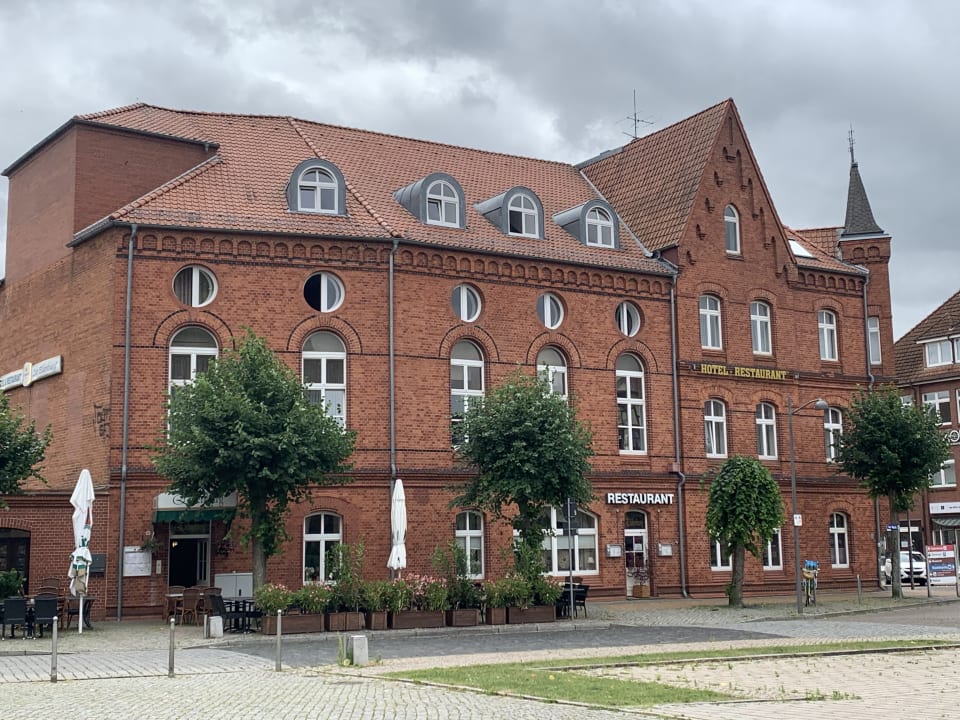 Außenansicht Hotel Zur Eldenburg