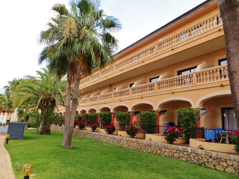 3000. Block Mon Port Hotel & Spa