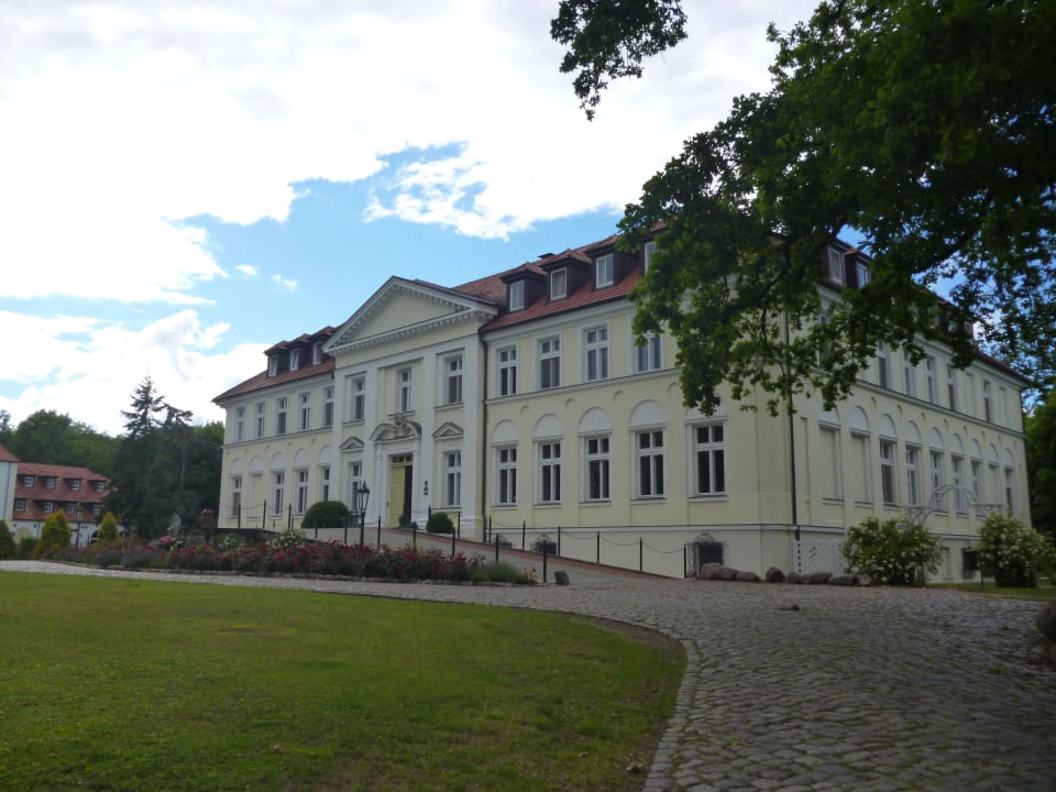 Schloss Seeschloss Schorssow