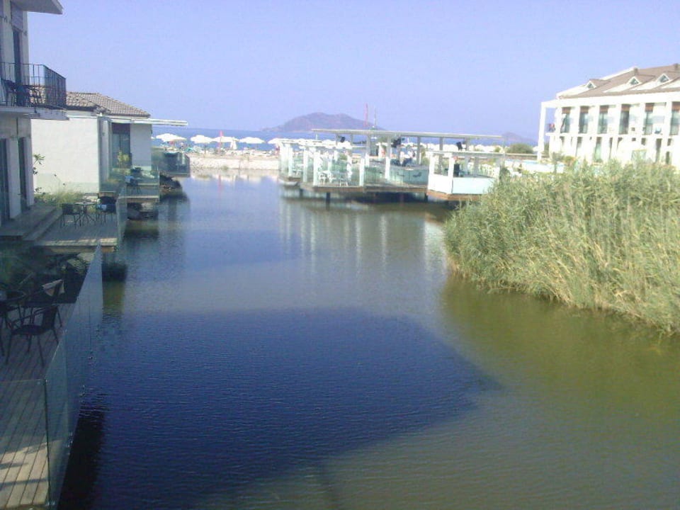 Отель на воде Jiva Beach Resort