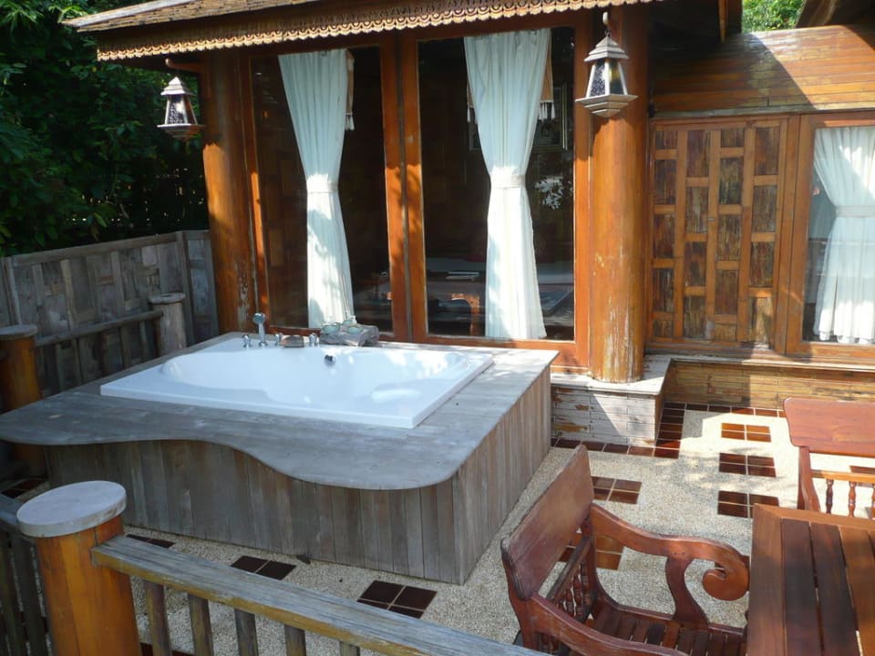 Badewanne im Freien Santhiya Koh Phangan Resort & Spa