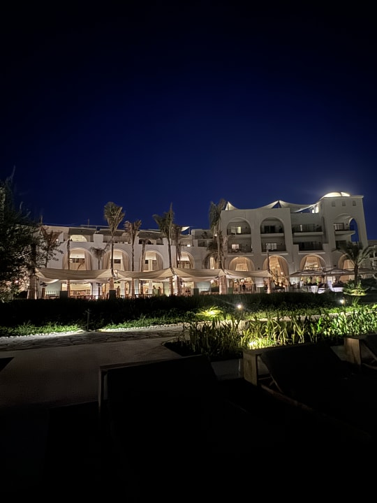 Sonstiges Serry Beach Resort