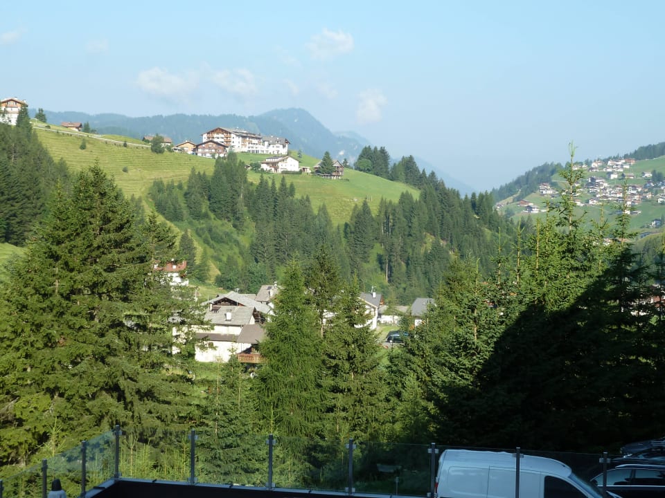 Blick vom Baklon Pension Comploj