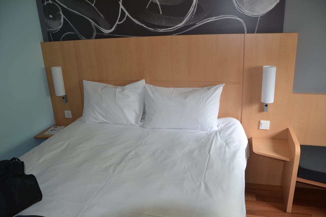 #306 Bett ibis Berlin Kurfürstendamm