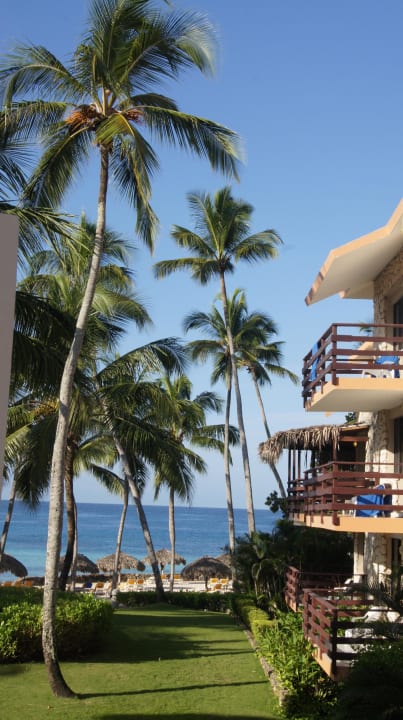 Auf dem Weg zum Strand Hotel Viva Dominicus Palace by Wyndham-All Inclusive Resort