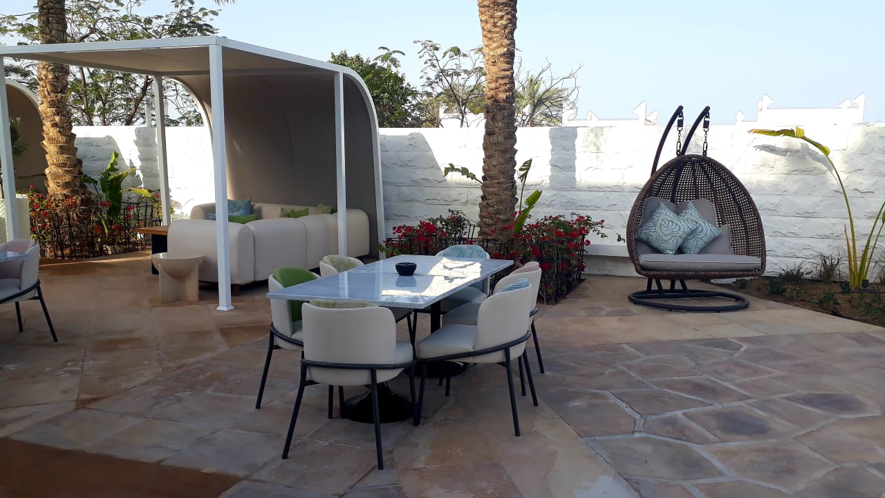 Pool Al Areen Palace & Spa