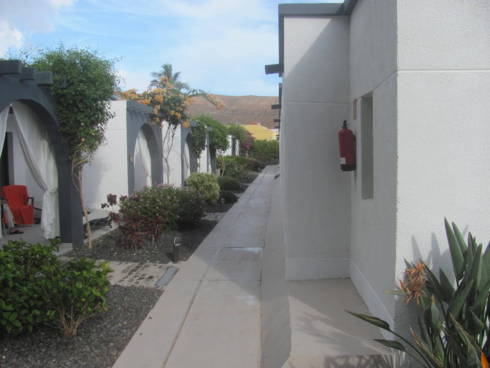 Weg zu den Suiten R2 Romantic Fantasia Suites - Adults only