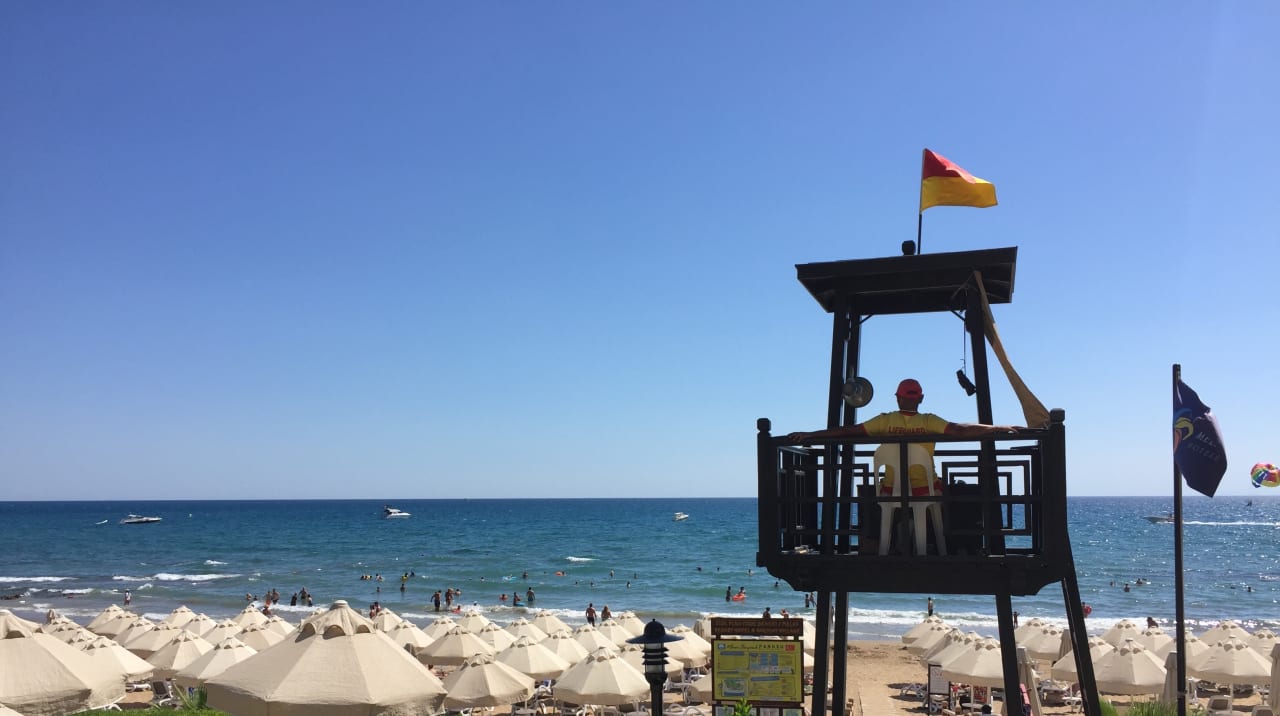 Strand Melas Resort Hotel