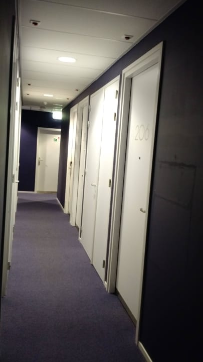 Enge Flure Hotel Court Garden - Ecodesigned