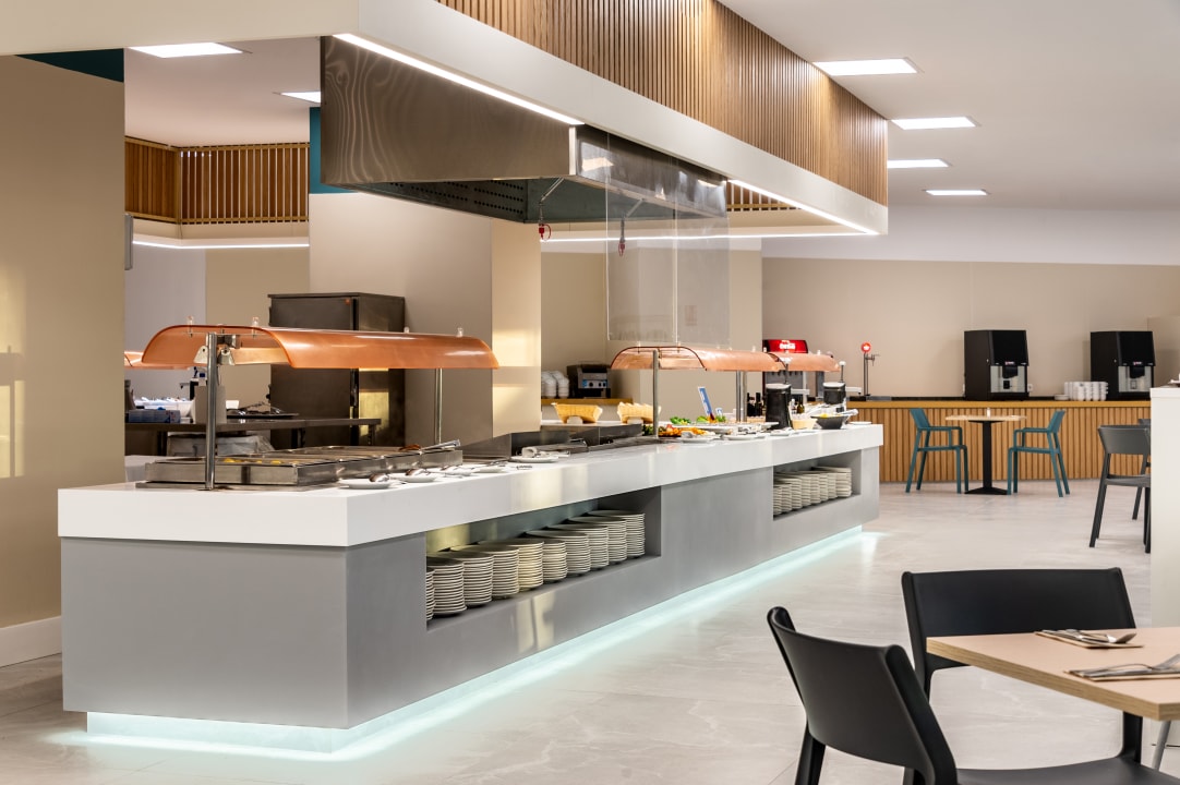 Gastro Hotel Vibra Beverly Playa