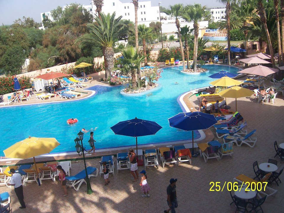 Pool Hotel Nesrine