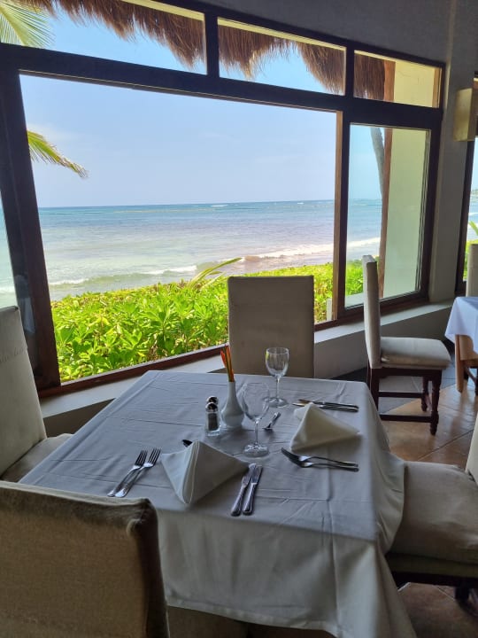 Gastro Akumal Bay Beach & Wellness Resort