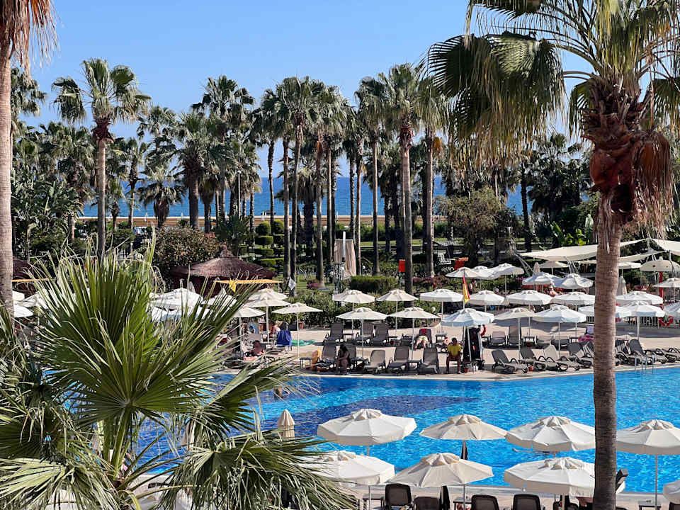 Pool VONRESORT Golden Coast