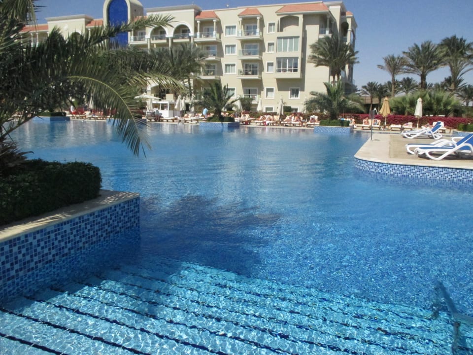 Pool entrance Premier Le Reve Hotel & Spa