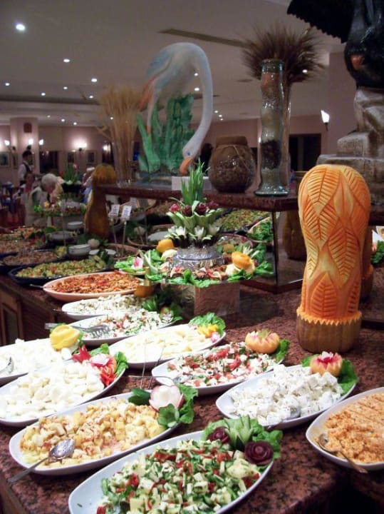 Vorspeisenbuffet am Abend Alba Resort Hotel