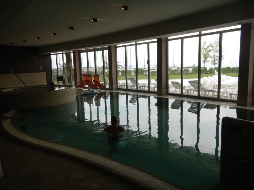 Wellnessbereich Indoor Hotel Golden Lake Resort