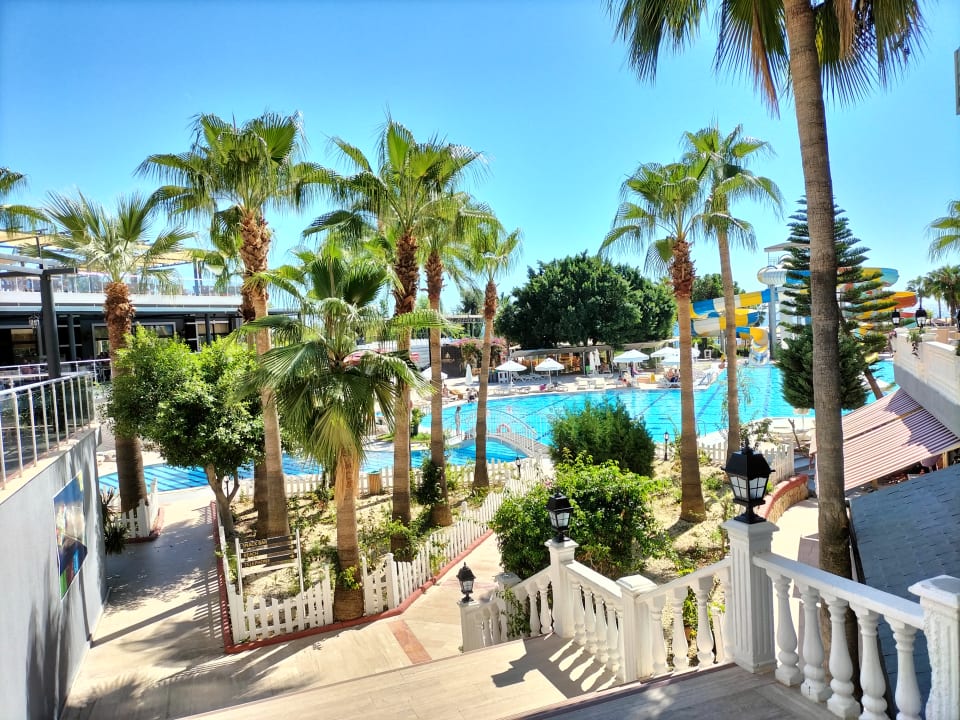 Außenansicht Mira Meridia Beach Hotel