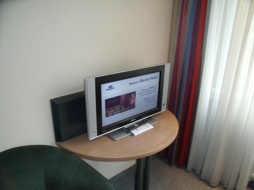 Fernseher im Schlafzimmer Maritim proArte Hotel Berlin