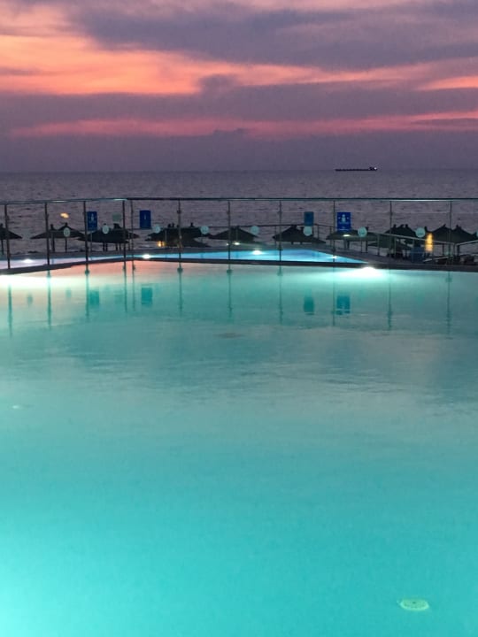 Pool Istion Club & Spa