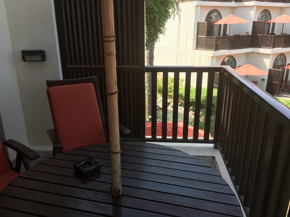 Zimmer JA Palm Tree Court