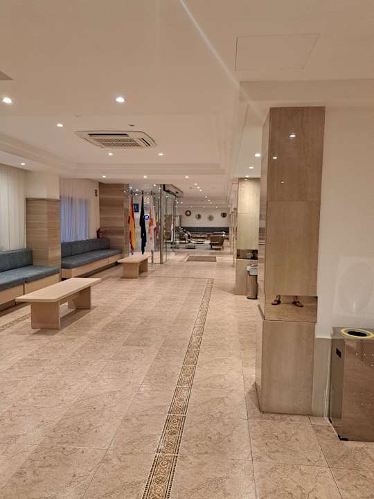 Lobby HSM Reina del Mar
