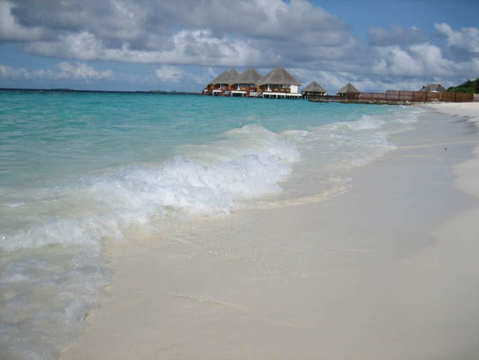 Strand mit Waterbungalows Adaaran Select Meedhupparu Island Resort - Premium All Inclusive