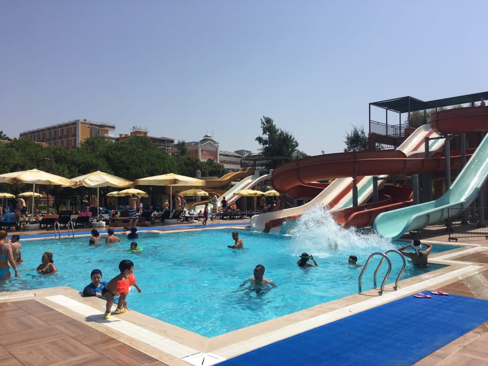 Pool Club Turtas Beach Hotel