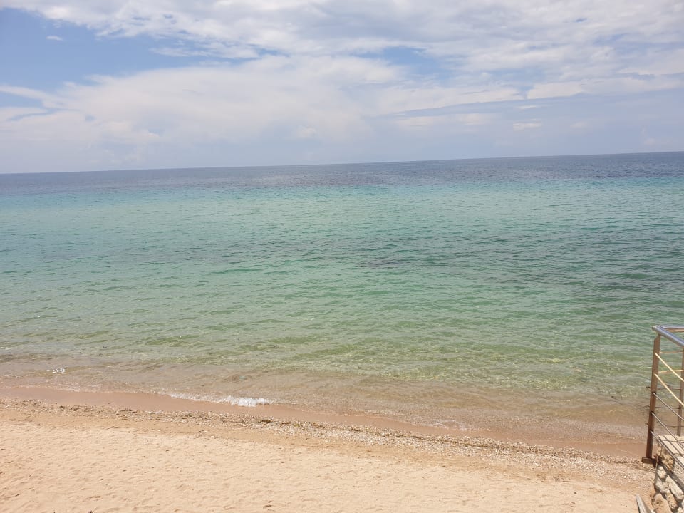 Strand Istion Club & Spa