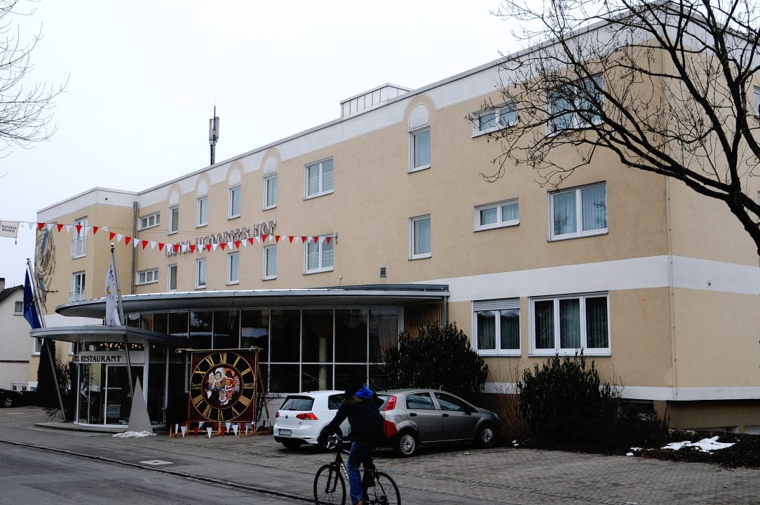 Eher schlicht, Kontrast zu innen AKZENT Hotel Altdorfer Hof