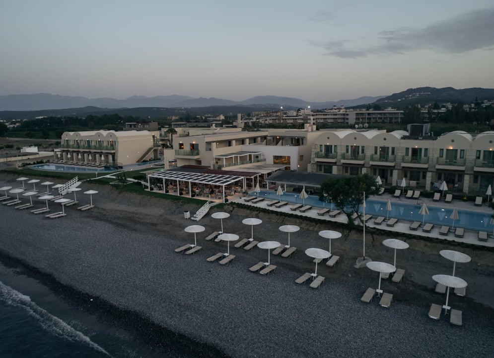 Strand Giannoulis - Grand Bay Beach Resort