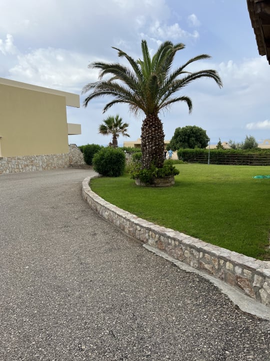 Gartenanlage Hotel Kalithea Horizon Royal