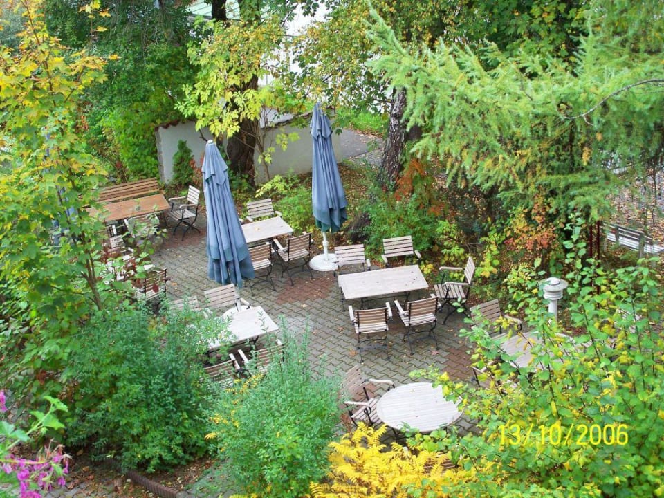 Blick auf den "Biergarten" Hotel St. Florian