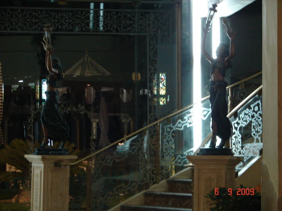 Obok recepcji Sunny Days El Palacio Resort & Spa