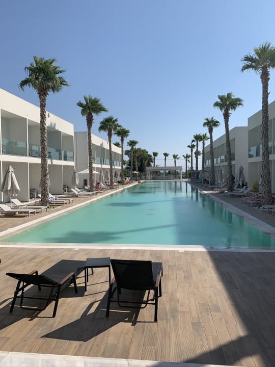 Pool White Dreams Resort & Anex