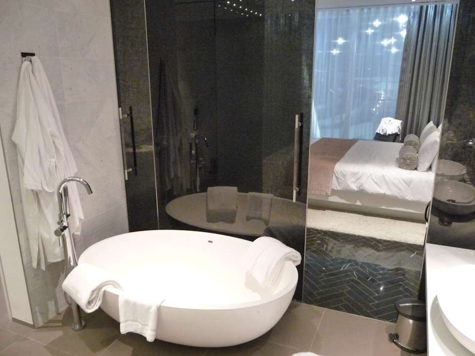 Bad W Abu Dhabi - Yas Island